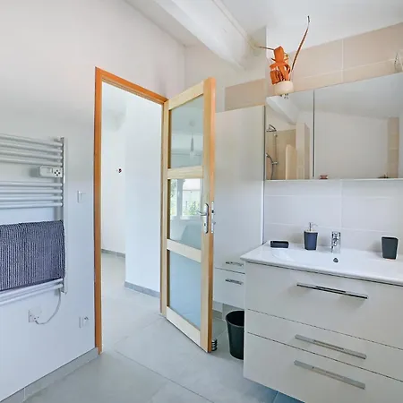 3 Bedroom Beautiful In *