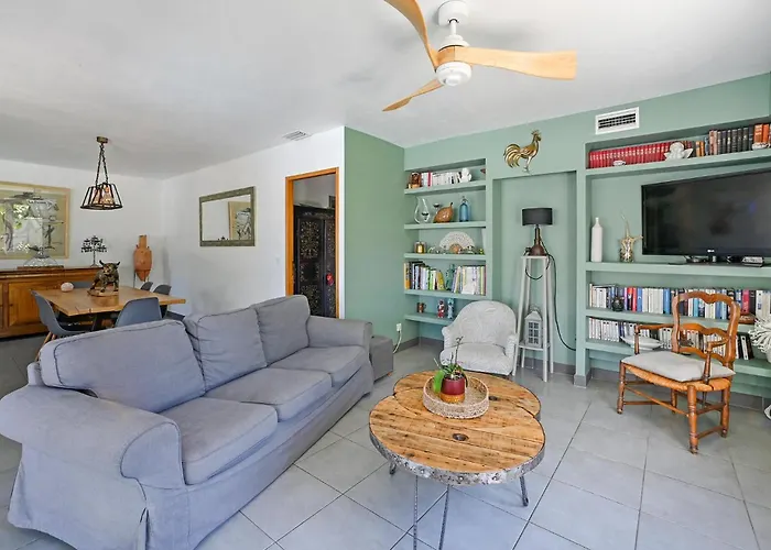 3 Bedroom Beautiful In Дом отдыха