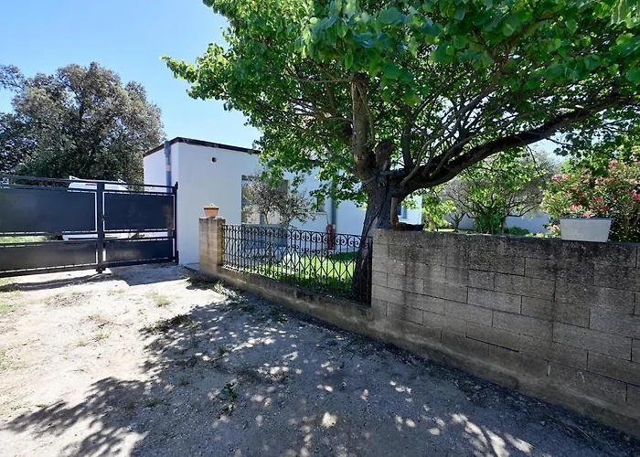 3 Bedroom Beautiful In Дом отдыха *